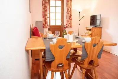 Image de Wifi, Rez-de-chaussée, piscine, terrasse, télévision, casier à ski, 47m², Saint Lary Soulan