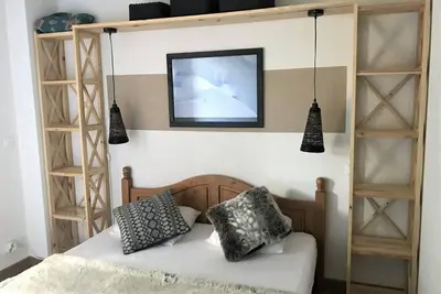 Image de Chalet, 150m du centre station, vue montagne, remise en forme, piscine, terrasse, parking