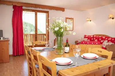 Image de Wifi, 2ème étage, piscine, balcon, télévision, casier à ski, 60m², Puy-Saint-Vincent