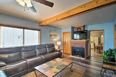 Image de Nouveau! Old Ocean Beach Apt par Pier + Palace Playland