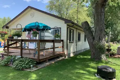 Image de Cozy Cottage 2 chambres sur l'île Harsens avec quai et accès à l'eau