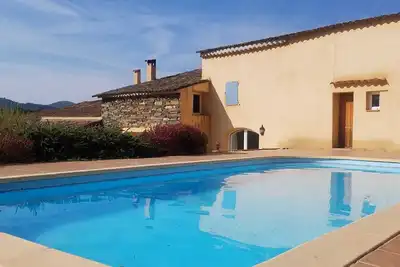 Image de Gîte Var avec piscine privative chauffée, sécurisée et court de tennis