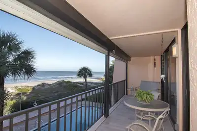 Image de Immaculée Classy haut de gamme - Front Just Rénové Direct Golfe 2br / Ba Paradise