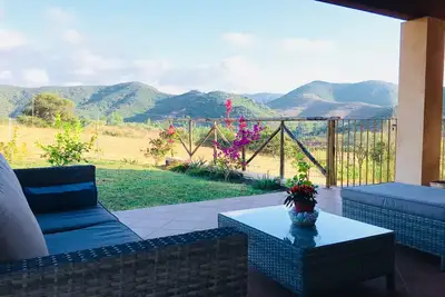 Image de Villa indépendante raffinée pour les amoureux de la nature.
