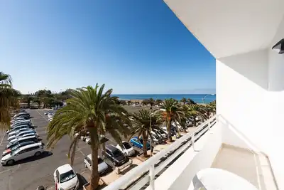 Image de 2 min Walk to Beach - Sea Views Terrace - 1