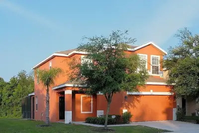 Fantastique villa, 12 mn de Disney avec piscine privée, wi-fi, salle de jeux, 48 \"Tv