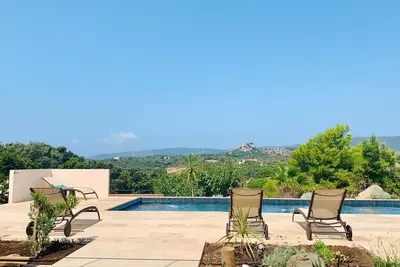 Image de Maison de charme avec piscine chauffée Pianotolli /Caldarello