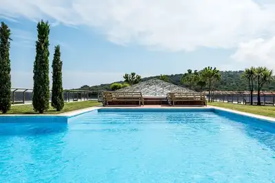 Nautic Palace Appartement avec piscine + parking + climatisation près de la mer