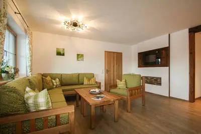 FeWo Hochfelln (130 qm) Balkon, offene Küche, 3 Schlaf- und 1 Wohnzimmer, max. 6 Personen