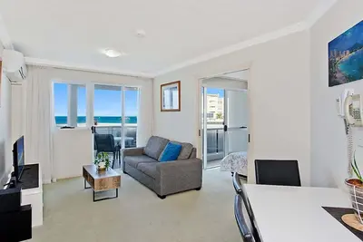 Image de Beachfront Palms 408 - Absolute Beachfront