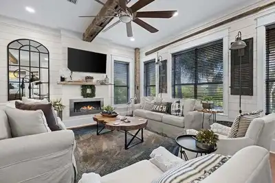Image de \"Let It Be\" - Golf Cart Included - Deeded Beach Access - Community Pool- Sleeps 12