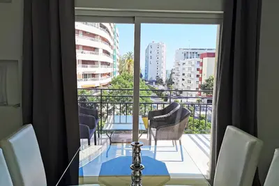 Image de Séjournez au cœur de la ville de Marbella avec vue sur la mer