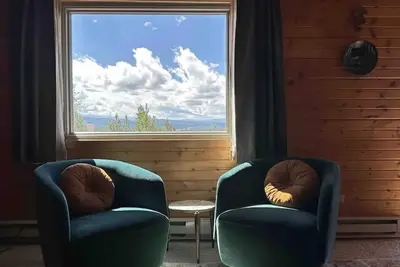 Image de Remontez dans le temps au Piney Lodge