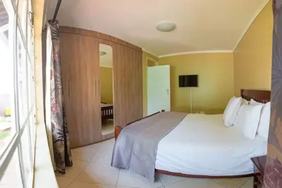 Image de Appartement entièrement meublé et sécurisé avec 2 chambres, Belgravia