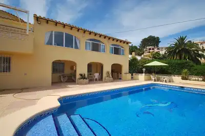 Image de Maison à proximité de la plage, piscine privée, Internet, bon barbec