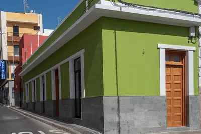 Maison 1. Les Maisons De L'Ile. Les CARRIÈRES.