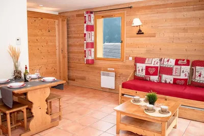 Image de Wifi, Rez-de-chaussée, balcon, parking, télévision, casier à ski, 32m², Pra Loup