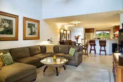 Image de Palm Villas à Mauna Lani 2 chambres, 2 salles de bain avec mezzanine, distance de marche de la plage