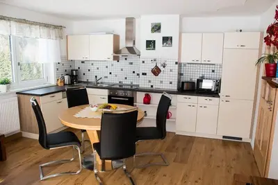 Image de Appartement avec terrasse orientée au sud et connexion Wi-Fi gratuite