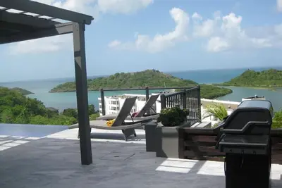 Image de Villa de luxe avec piscine à débordement près du Royalton