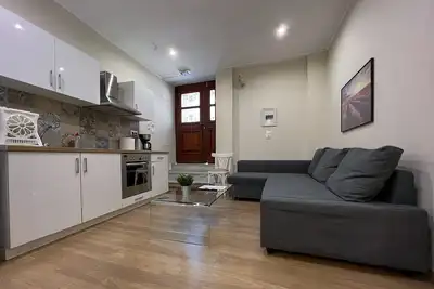 Image de (0Β) Appartement au rez-de-chaussée avec deux chambres et un appartement dans le centre historique de Psiri!