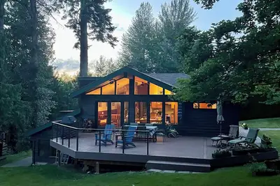 Image de Chalet de montagne spacieux avec vue sur la montagne double, Cedar Grove, pâturages, ruisseau!
