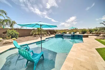 Maison haut de gamme Goodyear avec piscine de style complexe!