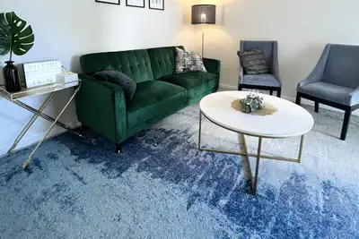 Image de Très bien situé à Coconut Grove + parking gratuit! Moderne et spacieux