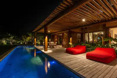 Image de Luxe et design face aux piscines naturelles