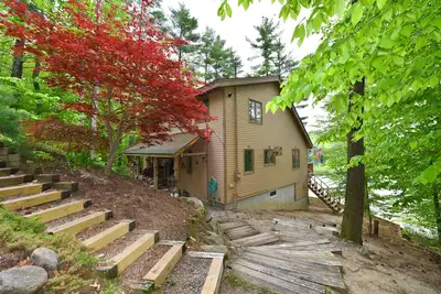 Image de Bord de l'eau spacieux w grande terrasse, belle vue et salle de jeux - Dog Friendly