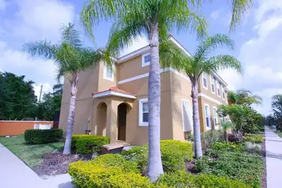 Image de Près de Disney World - Bella Vida Resort - Villa spacieuse avec piscine, 4 lits et 3 salles de bain - 7 Miles To Disney