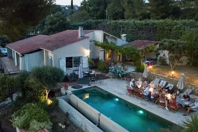 Image de Villa vue imprenable, piscine à débordement