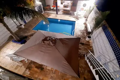 Image de Excellente maison avec piscine privée. Profitez des vacances et de l'hiver