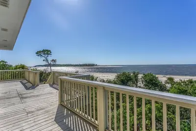 Image de Gulf Front, Old Florida, vue sur l'île Saint-Vincent, près de l'embarcadère