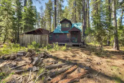 Image de Cozy Kings Beach Cabin, à un pâté de maisons du lac Tahoe - Apple Tv