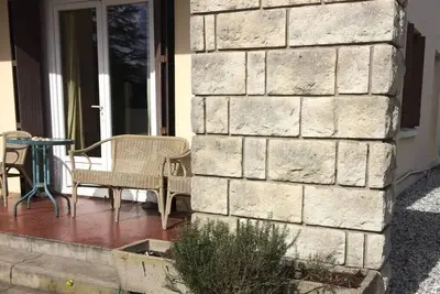 Image de Maison familiale pour 6 personnes Ă Bias Ă 9km de la plage Lespecier