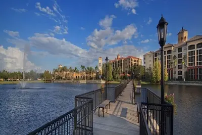 Image de Orlando Resort Suite, 855 pieds carrés Ft, Sleeps4, Hilton-Tuscany Village 150 $ taux de base