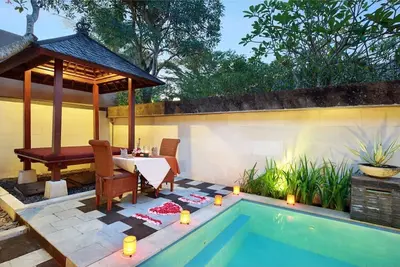 Image de Villa de luxe confortable et spacieuse d'une chambre à Jimbaran avec piscine privée