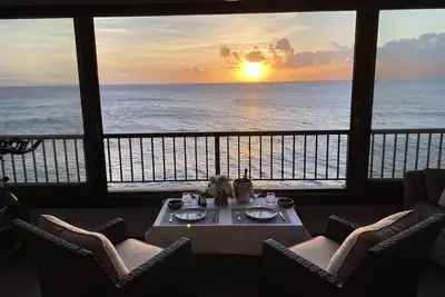 Image de Condo Oceanfront, 1 Chambre, Vue Imprenable, Meilleure Valeur