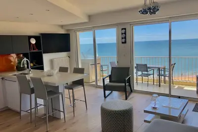 Image de Vue exceptionnelle sur l'océan, la plage à vos pieds!