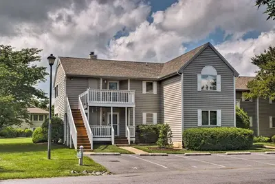 Image de Nouveau Rehoboth / Lewes / Dewey Condo w / Porche - 15 minutes de la plage!