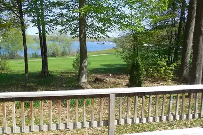 Image de Harbour House surplombant Discovery Harbour, Penetanguishene.