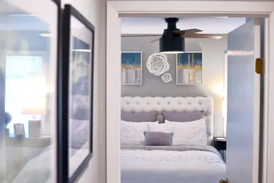 Image de \"Nouveau\" Conçu pour le confort et la détente et proche de tout!