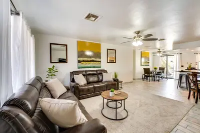 Image de Nouveau! Pet-Friendly Home, à 2, 5 km de la plage de Lake Havasu