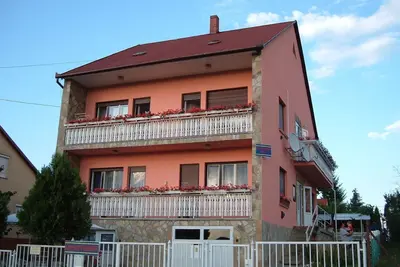 Image de Appartements Ă Heviz \/ Lac Thermal \/ Hongrie