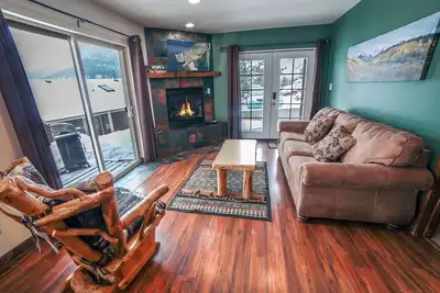 Image de Suite Continental Divide - une chambre confortable avec vue imprenable depuis le patio