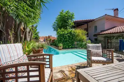 Image de Magnifiquement charmant, de caractère, artistique, piscine et marcher dans les tavernes