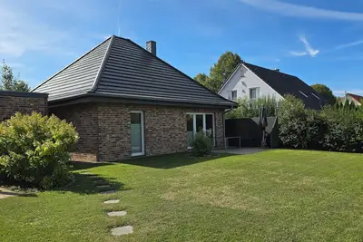 Image de hébergement haut de gamme et calme avec jardin et terrasse