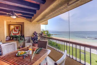 Image de Magnifique condo en bord de mer dans la plus belle plage de Puerto Vallarta 3b / 4. 5ba