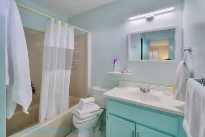 Image de Propriété de 3 chambres / 3 salles de bains avec piscine à seulement 3 minutes de la plage de St George